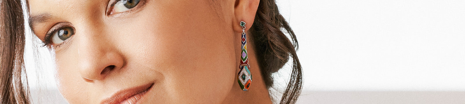 Comment choisir des boucles d'oreilles pendantes en argent ?