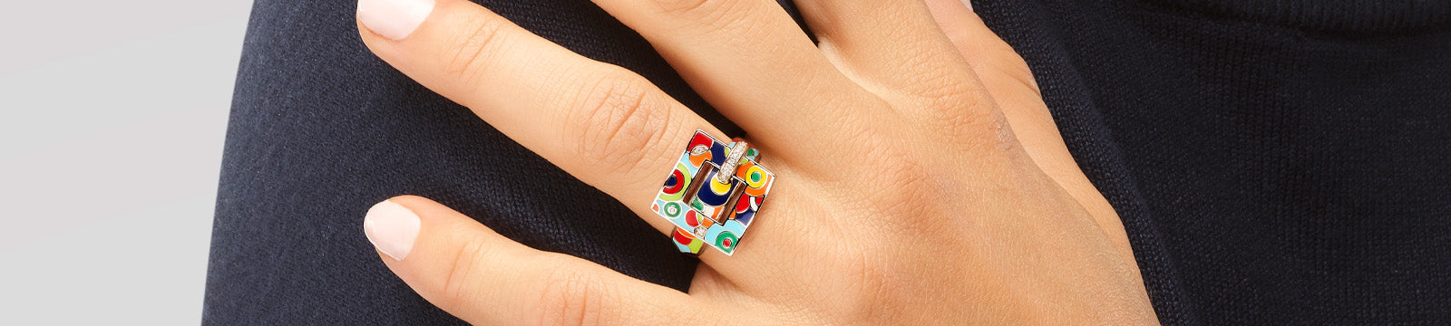 Choisir une bague quand on a de gros doigts